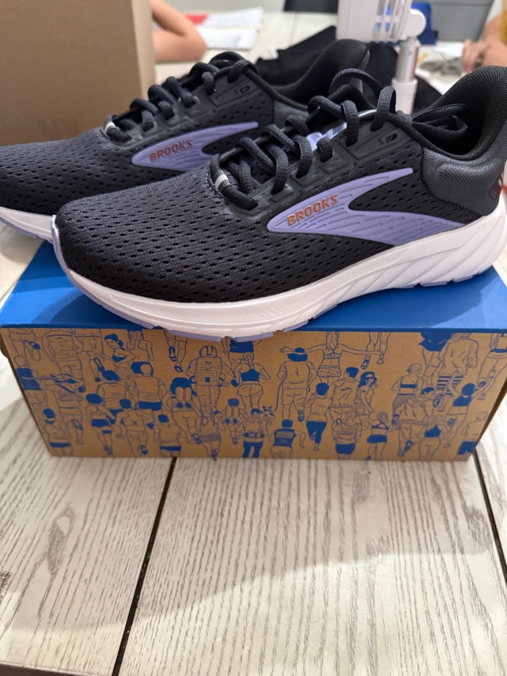 Brooks Women’s Anthem 6